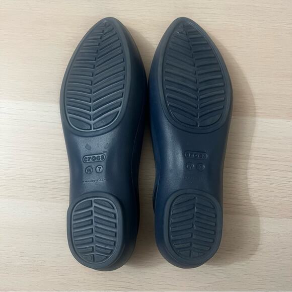 Crocs Navy Blue Pointed Toe Slingback Flat - Picture 2 of 3